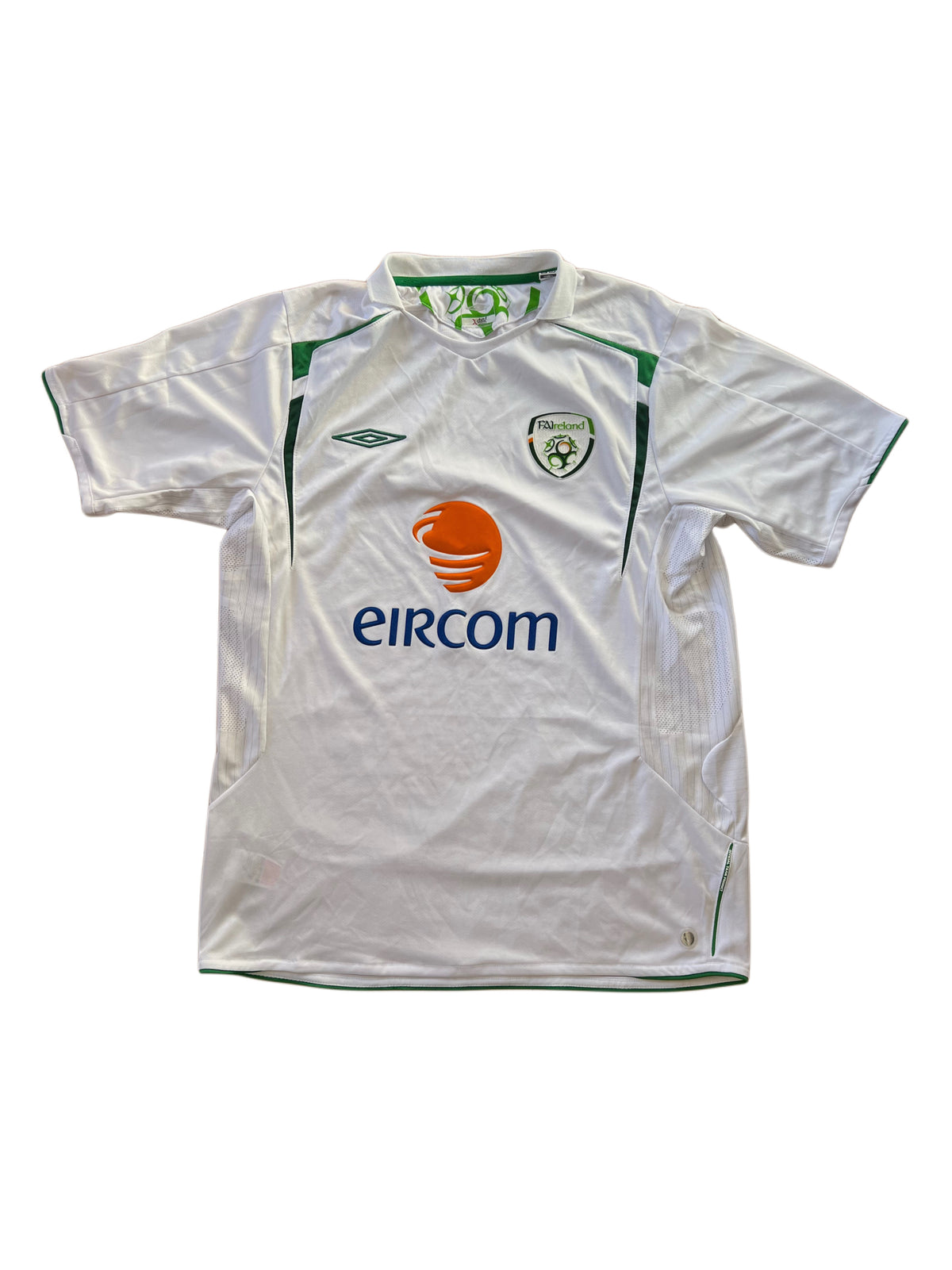 Vintage Umbro Ireland Away Jersey 2006 Large