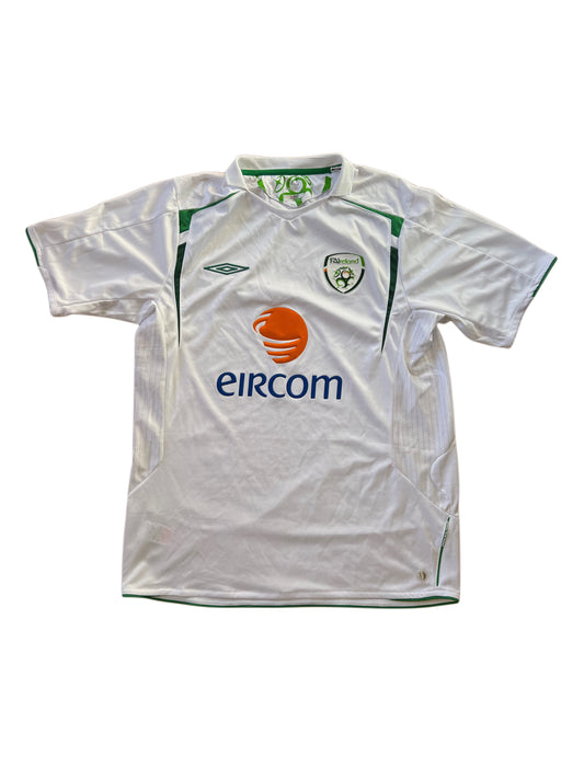 Vintage Umbro Ireland Away Jersey 2006 Large