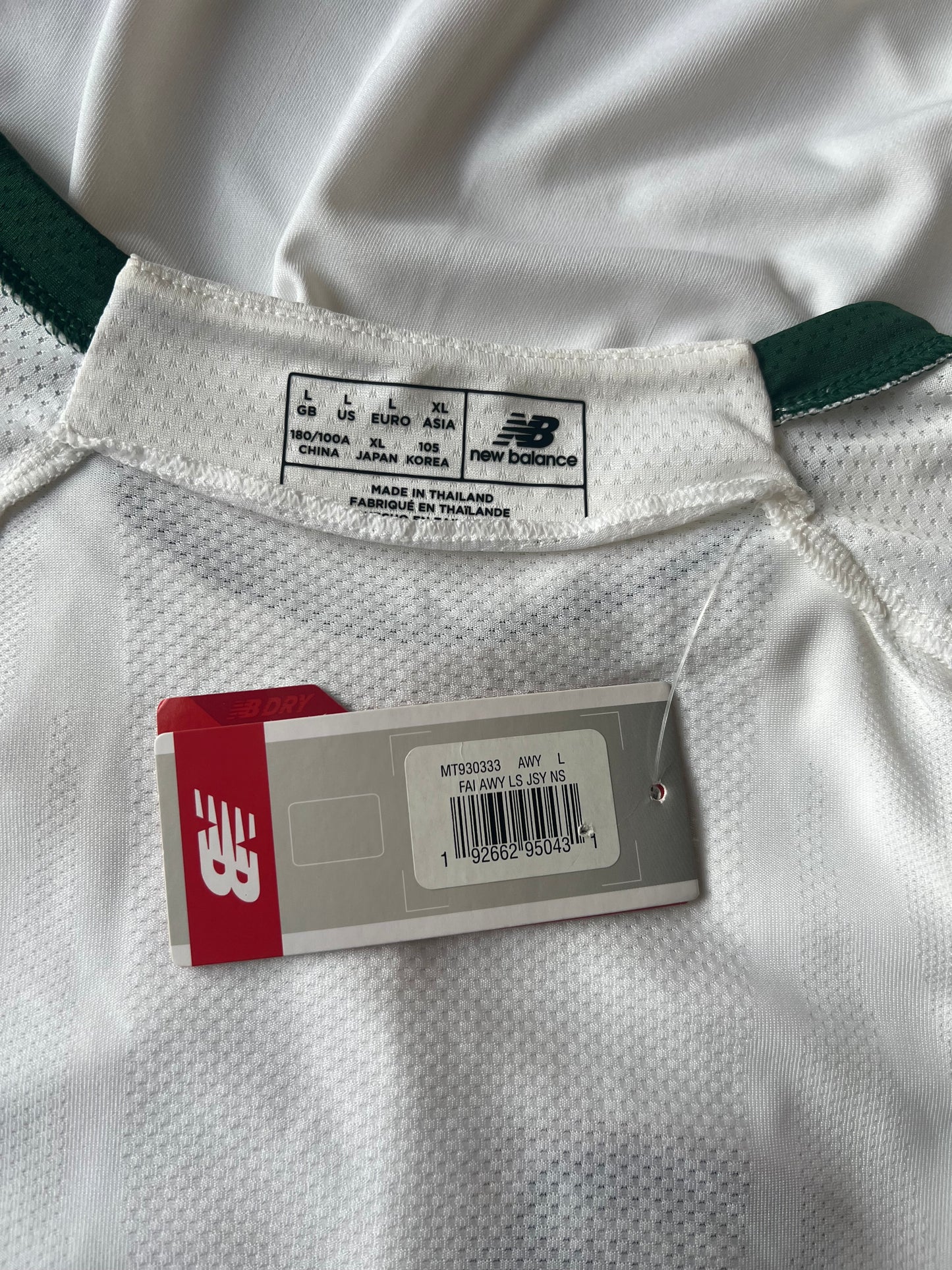 New Balance Ireland Away Jersey 2019-20 Large Sponsorless Version Long Sleeve