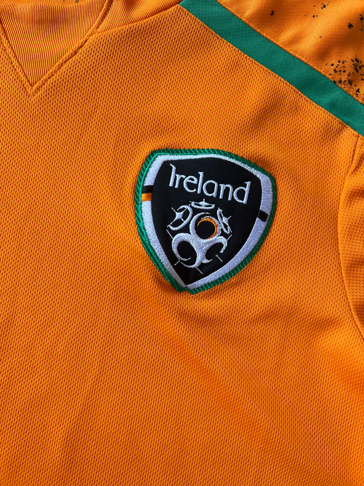 Umbro Ireland Away Jersey 2022 Medium
