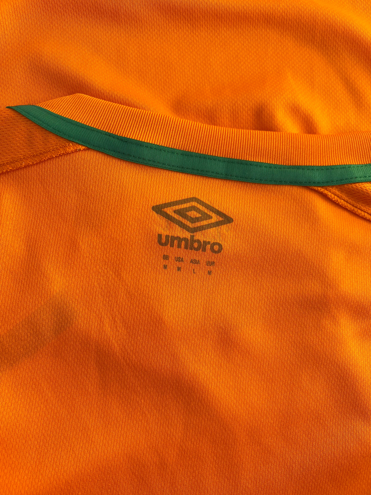 Umbro Ireland Away Jersey 2022 Medium