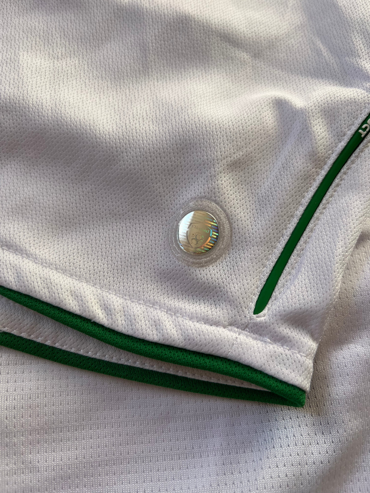 Vintage Umbro Ireland Away Jersey 2006 Large